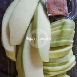 Rujak Mangga Sambal Terasi