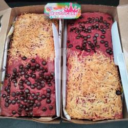 Brownies Red Velvet Keju Chococip Panggang Uk.10x20