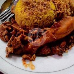 Nasi Kuning Ayam   Sambal Goreng Hati