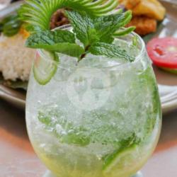 Lemonade Mojito