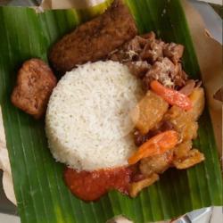 Nasi Gudeg Krecek Tahu Tempe Bacem