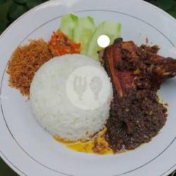 Nasi Ayam Bumbu Ireng Sambal Ijo