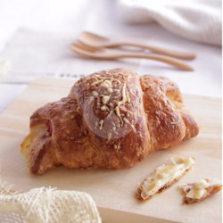Beef Sausage & Cheese Croissant