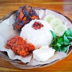 Pecel Ayam Dada Bakar