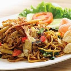 Bakmi/bihun/kwetiau Goreng Ayam