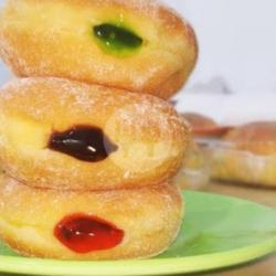 Bomboloni Isi Selai Strawberry Dan Melon Isi 3