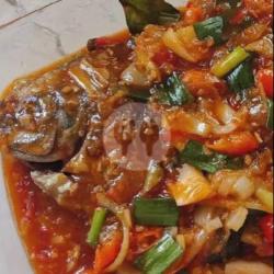 Ikan Bawal Putih Saus Padang