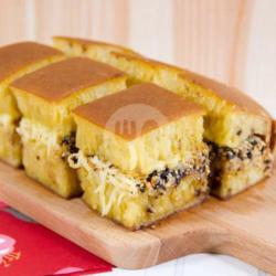 Terang Bulan Keju Pisang
