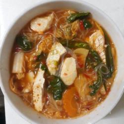 Soup Bihun Tomyam Seafood