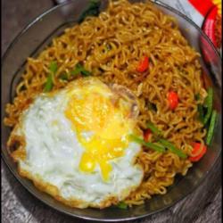 Indomie Goreng Jeletot Sosis Hotel