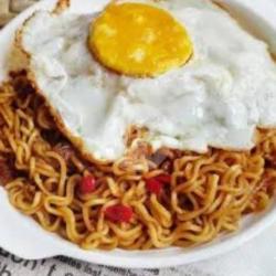 Mie Goreng Telor Ceplok Pedas