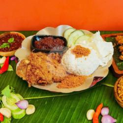 Nasi Telur Dadar Kremes Pramesti