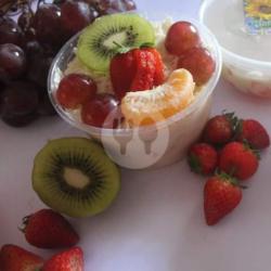 Fresh Fruits Salad Ukuran M