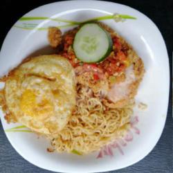 Indomie Goreng Ayam Geprek Special