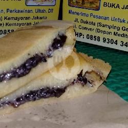 Martabak Manis Ketan Susu