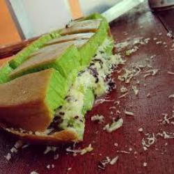 Martabak Pandan Kismis Keju Susu