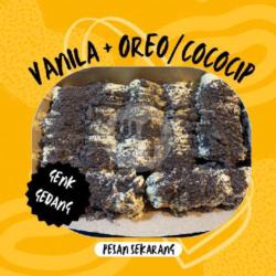 Vanilla   Toping Chocohip / Oreo / Keju / Almond