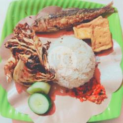 Nasi Ikan Asin Japuh