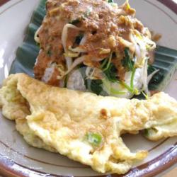 Nasi Pecel Telur