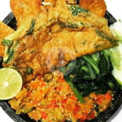 Penyetan Nasi Telor Dadar