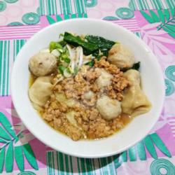 Pangsit Bakso (kuah)