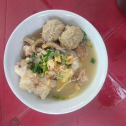 Mie Kocok Kaki Sapi Campur Bakso