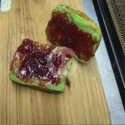 Roti Bakar Selai Strawberry