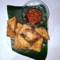 Baso Tahu Kriuk Sambel Bledeg