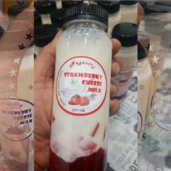 Strawberry Cheese Milk