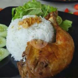 Nasi Ayam Krenyes