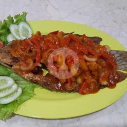 Ikan Gurame Asam Manis