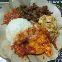 Nasi Telor Ceplok Balado Sayur Tempe Touge Terongbalado