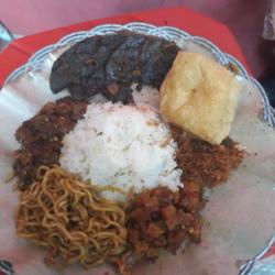 Nasi Campur Paru Tahu