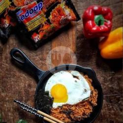 Mie Sedap Goreng Korean Spicy Chicken Telor