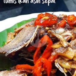 Tumis Ikan Asin Sepat