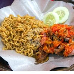 Mie Pedas   Ayam Ramuak