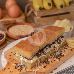 Martabak Pisang Coklat Keju