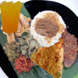 Nasi Padang Rendang Sapi   Telur   Minum