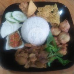 Nasi Brutu Kremes