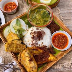 Paket Hemat Ayam Serundeng