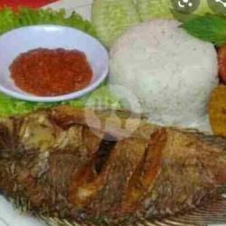 Nasi Ikan Mujaer Goreng Kremes