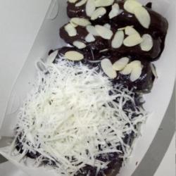 Banana Nugget Coklat Keju Almond