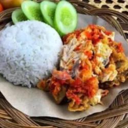 Paket Nasi Ayam Geprek Murah Meriah