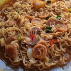 Mie Nyemek Kuah Pedas