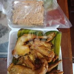 Ayam Kampung Goreng Serundeng