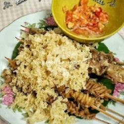 Sate Usus Goreng Kremes