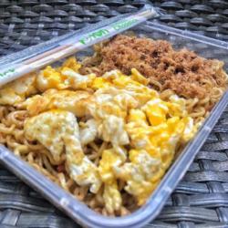 Indomie Jumbo Pedas Abon   Telur Orak Arik