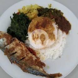 Nasi Padang Ikan Biji Nangka Goreng