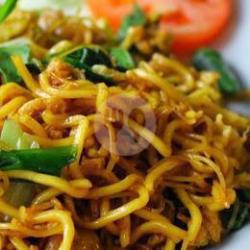 Mie Goreng/ Rebus Sosis