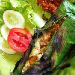 Nasi Bakar Ayam Suwir